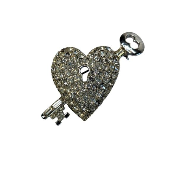 Unsigned silver toned Heart and Key crystal studded brooch pin - Picture 1 of 6